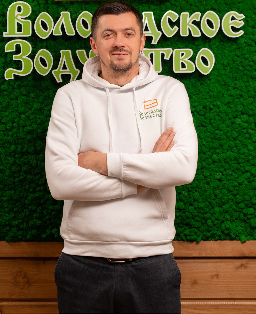 Михаил Серегин